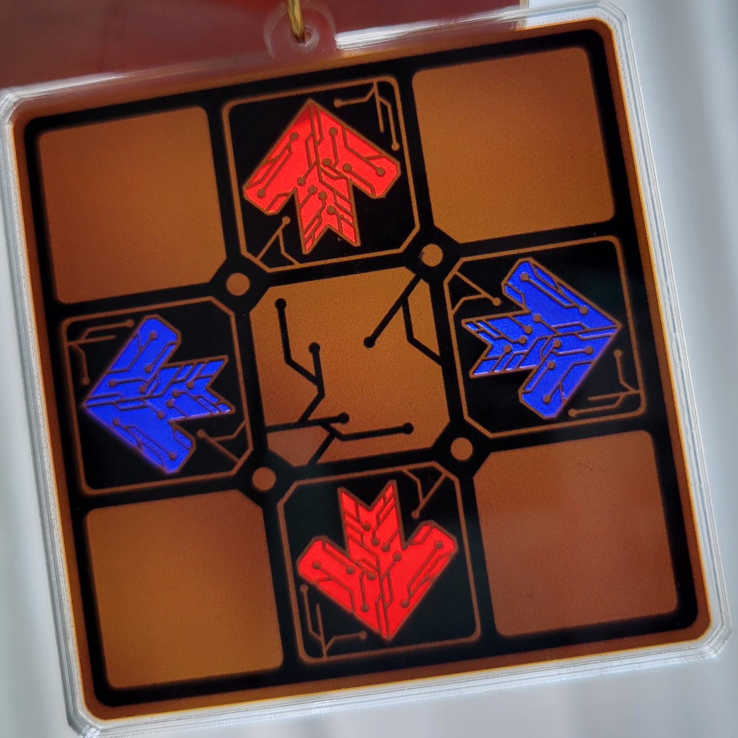 Acrylic Keychain - DDR pad (circuit techno style in gold)